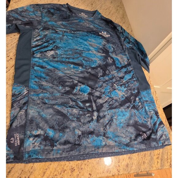 Lot of 4 Fishing Shirts Size S M & XL Realtree Salt Life Long Sleeve Graphics - Picture 8 of 16